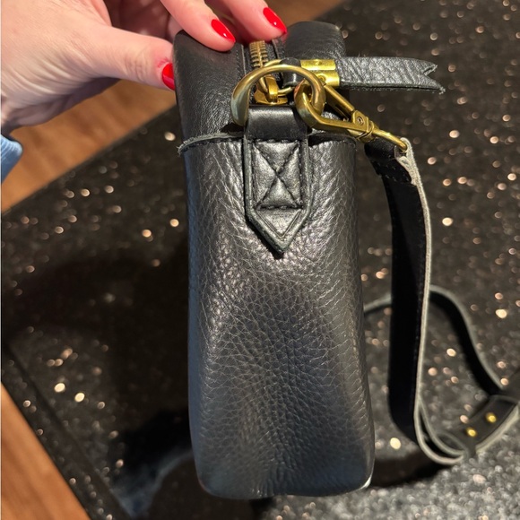 Madewell - Transport Black Leather Crossbody Bag - Picture 6 of 8